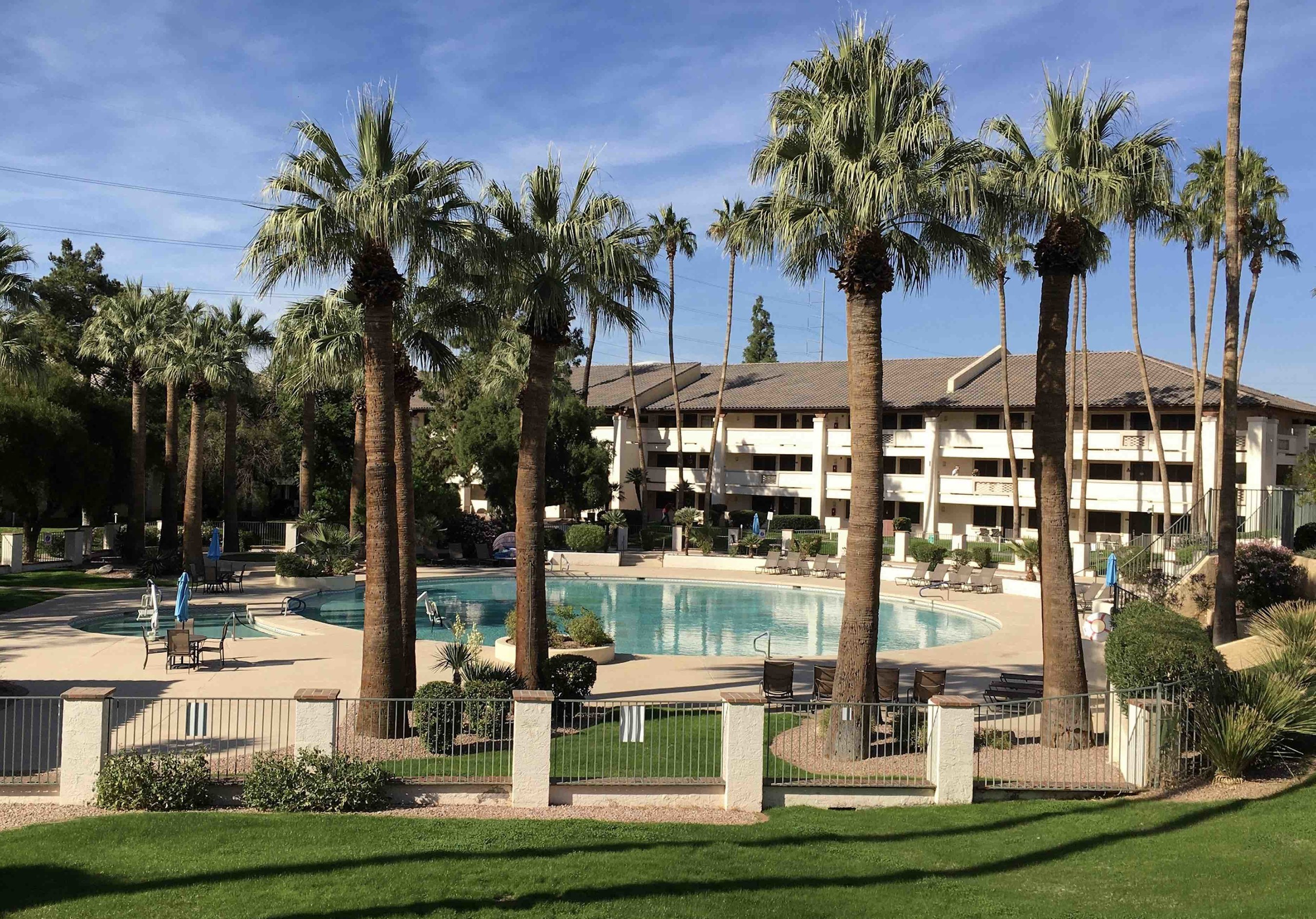 Link Senior Development and The Roxborough Group Acquire 301-Unit Park Terrace Senior Living Community in Phoenix, Arizona