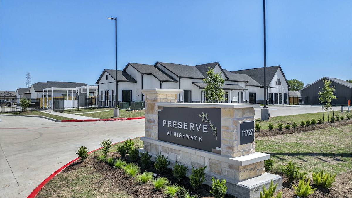 Ascendant Development Expands Texas Portfolio with Completion of 320-Unit Preserve at Hwy 6 Build-to-Rent Community in Fresno