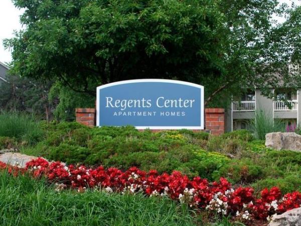 Resource Real Estate Inks Sale of 424-Unit Regents Center Apartments in Overland Park, Kansas