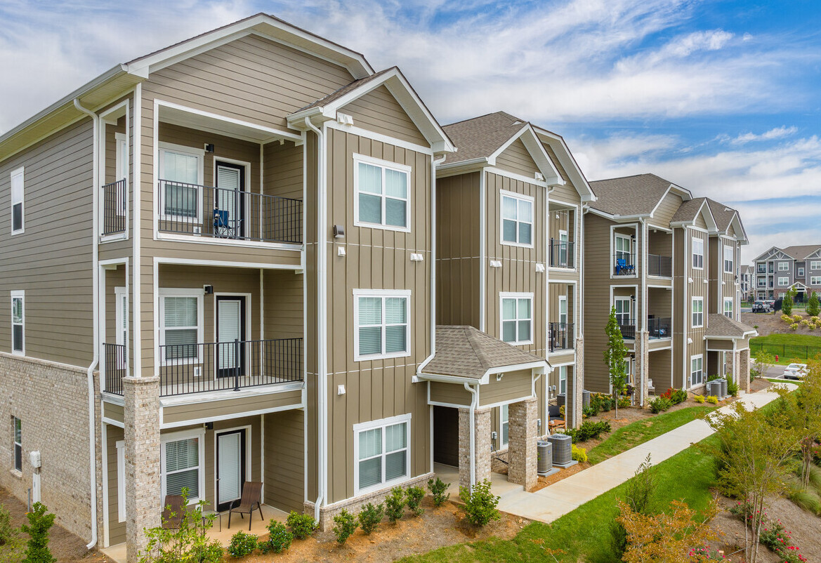 Hamilton Zanze Completes The Acquisition of 264-Unit Reserve at Kirkwood Apartments in Dynamic Nashville Submarket of Clarksville