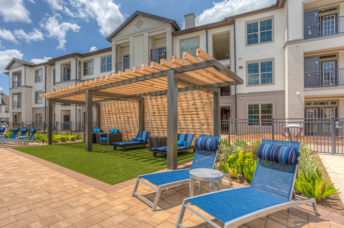 Sunrise Capital and Zane Holdings Acquire 330-Unit Royal Sienna Apartment Community in Houston Submarket of Missouri City, Texas