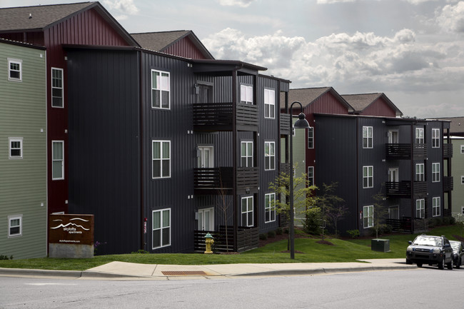 Capital Square Acquires Two-Property Multifamily Housing Portfolio Totaling 305 Apartment Homes in Asheville, North Carolina