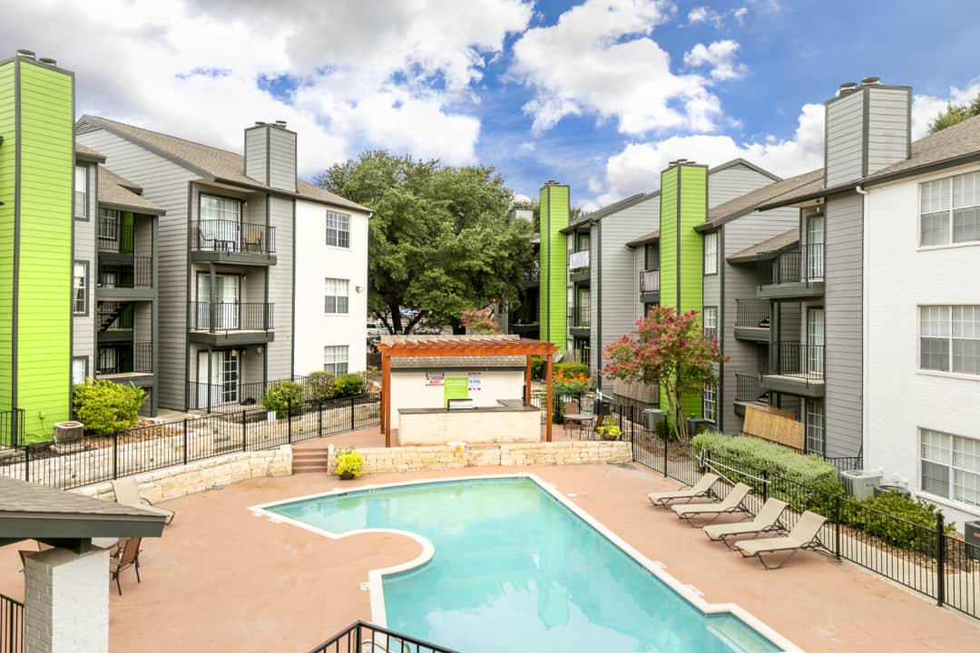 FCP and Joint Venture Partner One Real Estate Investment Acquire 284-Unit The Summit Apartment Community in San Antonio
