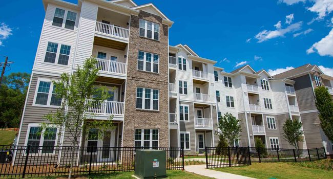 Bluestone Properties Adds 282-Unit The Darby Apartment Community in Suburban Atlanta to Its Growing Multifamily Portfolio 
