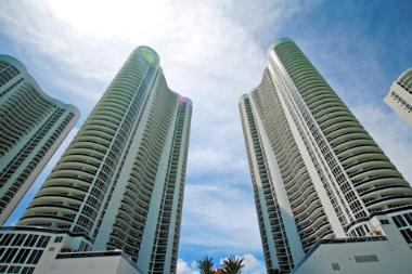 Dezer Pays Off $265M Loan On Trump Tower Miami