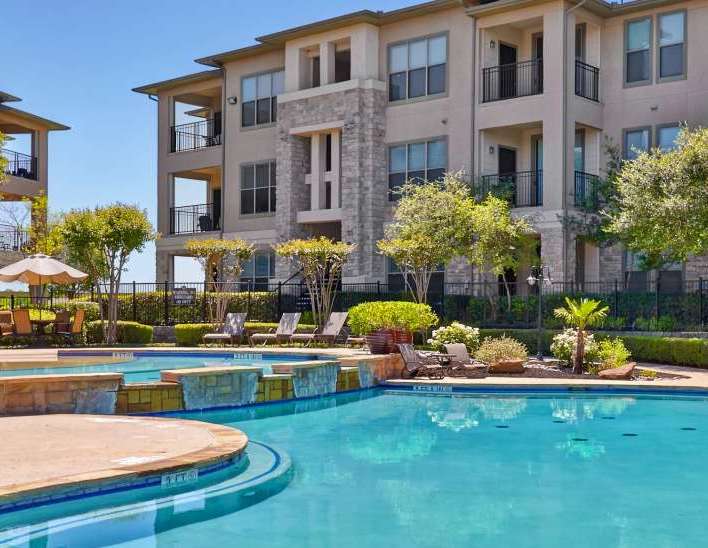 Knightvest Capital Expands in Fort Worth with Acquisition of 314-Unit Verandas at Cityview Apartment Community in Benbrook Submarket