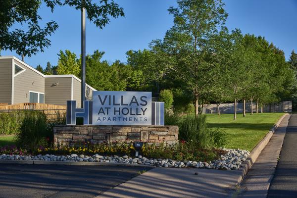 Triumph Properties Group Acquires 144-Unit Villas at Holly Apartment Community in Denver Market