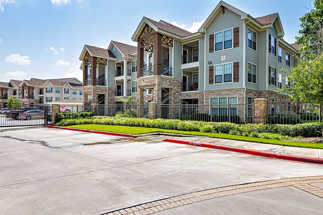 Keener Investments Acquires 312-Unit Villas at Valley Ranch Luxury Apartment Community in North Houston Submarket of Porter, Texas