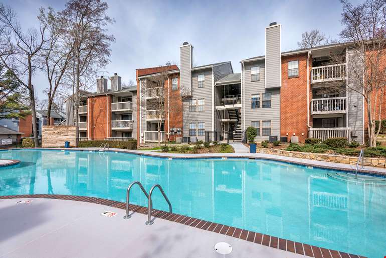 Rise48 Equity Completes Two Multifamily Acquisitions in Charlotte with W Flats and Matthews Pointe Apartment Communities