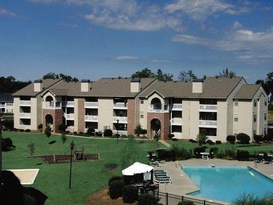Rear Overview at the Oak Pointe Apartment Homes in Simpsonville , SC
