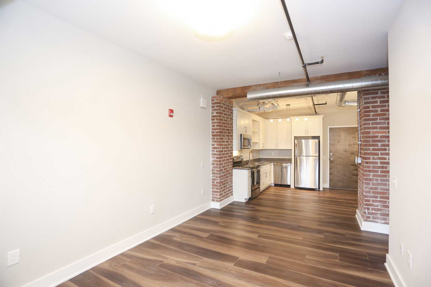 Loft-style Room Space in OGGI Lofts Apartments, Kansas City