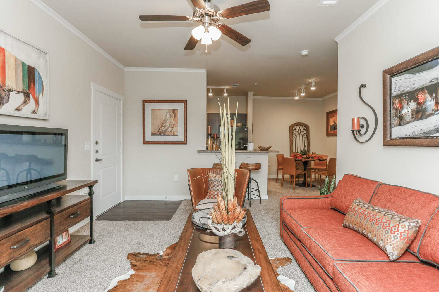 Open Floor Plans at Oxford at the Ranch Apartments in Waller, Texas