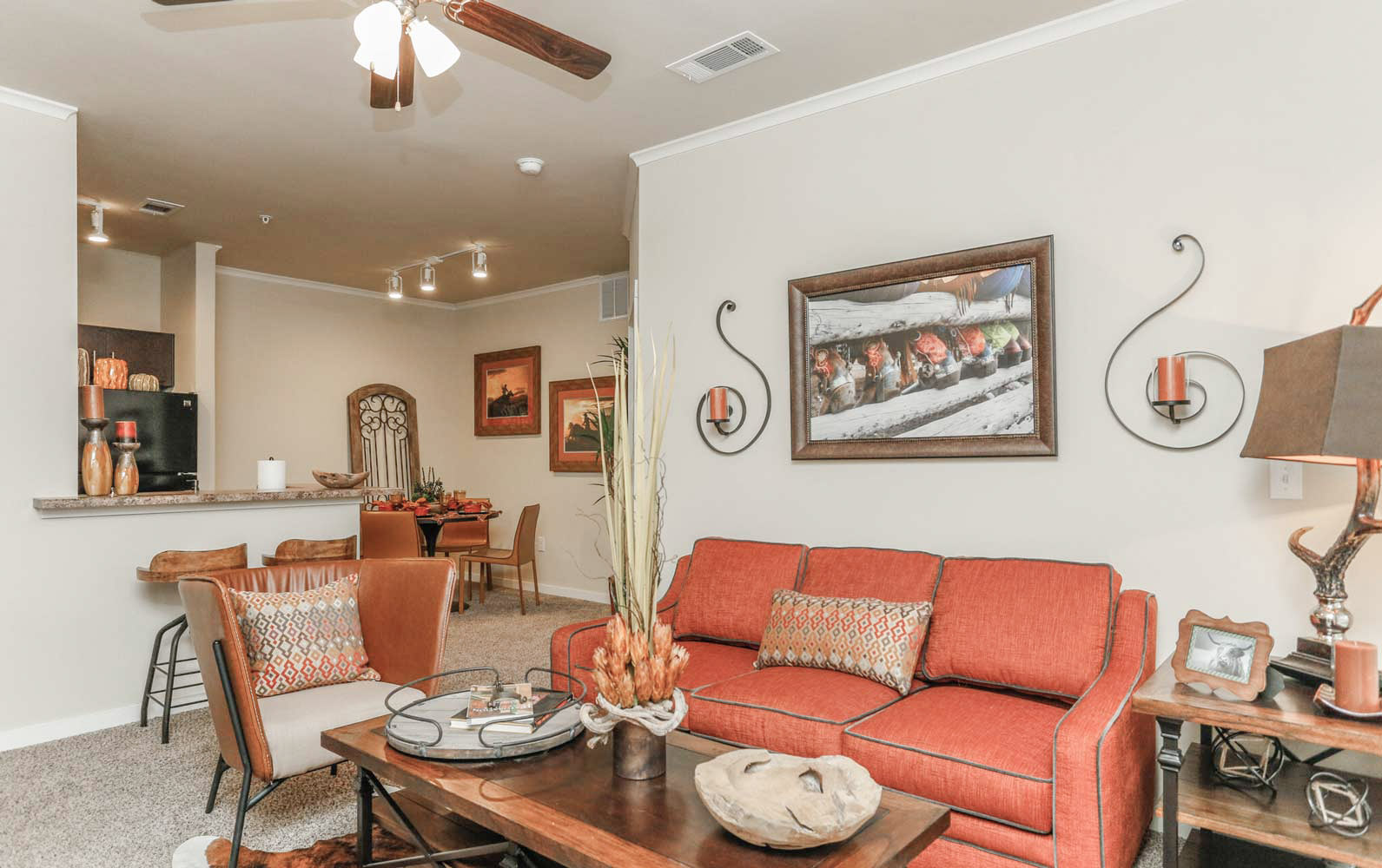 Fully Furnished Apartments at Oxford at the Ranch Apartments