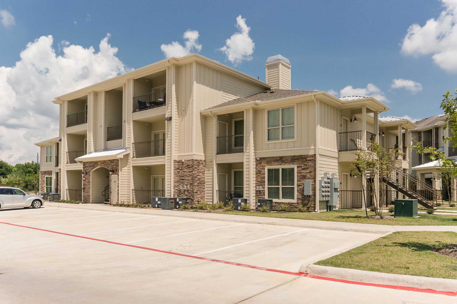 Luxury Apartments at Oxford at the Ranch Apartments in Waller, Texas