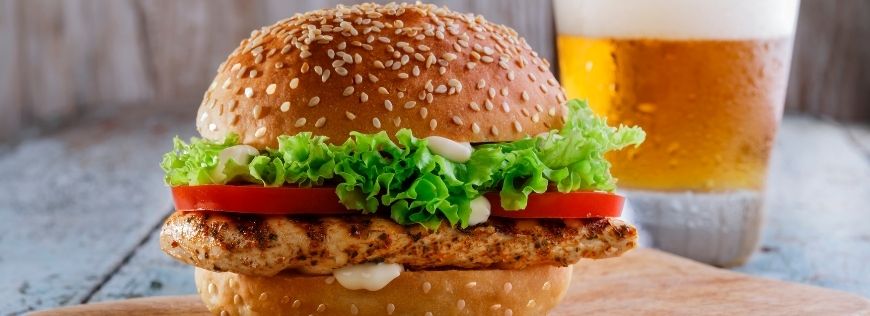 Satisfy Your Fast Food Cravings with These 5 Surprisingly Healthy Orders Cover Photo