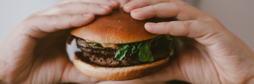 Keep Your Diet in Check with These Healthy Fast Food Options While You Are On-the-Go Cover Photo