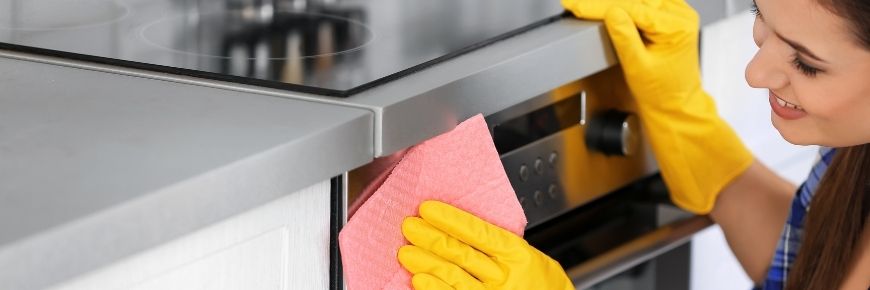 Get a Head Start on Deep Cleaning Your Apartment Home By Tackling Your Oven First Cover Photo