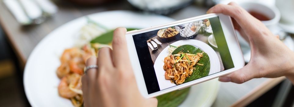 3 Tips Professional Food Photographers Keep In Mind When Snapping Photos Cover Photo