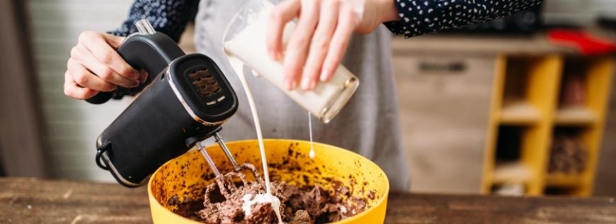 Sneaky Ways to Make a Boxed Cake Mix Taste Homemade Cover Photo