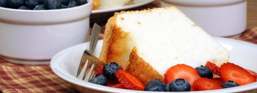You Cannot Miss Out on This Recipe for Angel Food Cake  Cover Photo