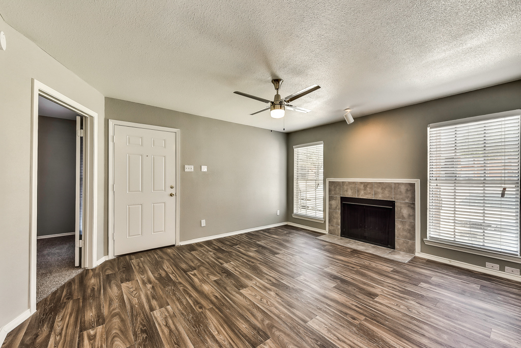 Spacious Living Spaces at Pacifica Apartments in Dallas, TX