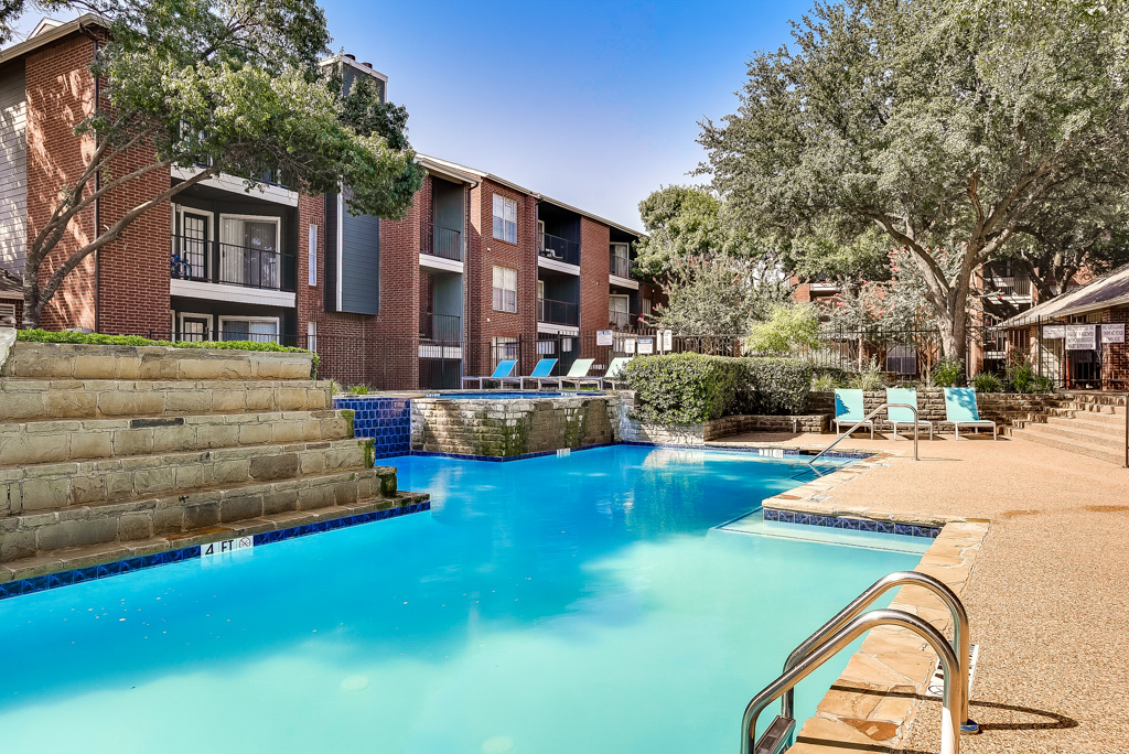 Sparkling Pool at Pacifica Apartments in Dallas,TX
