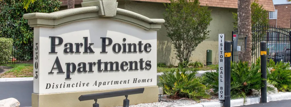 Property Signage at Park Pointe Apartments