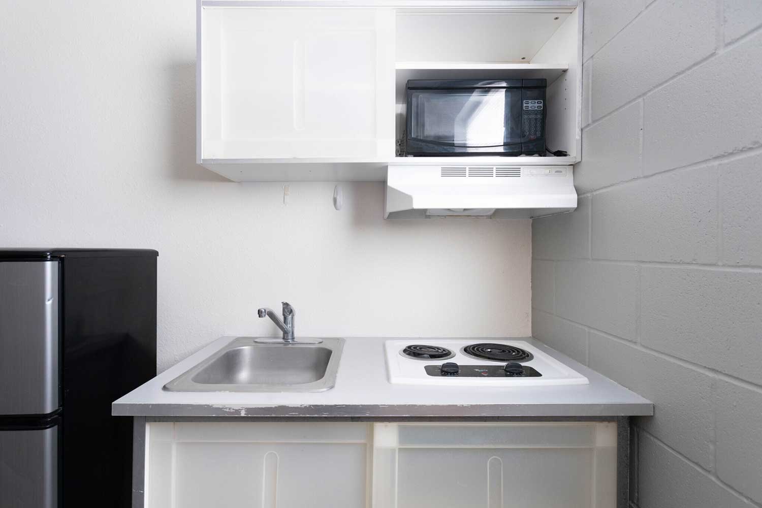 Kitchen Appliances at Pelican Shores Apartments in Galveston, Texas