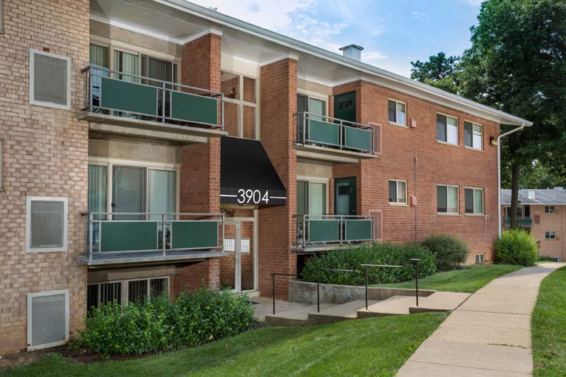 Fairfax, VA Apartment Photos, Videos, Plans Pinewood Plaza Apartments