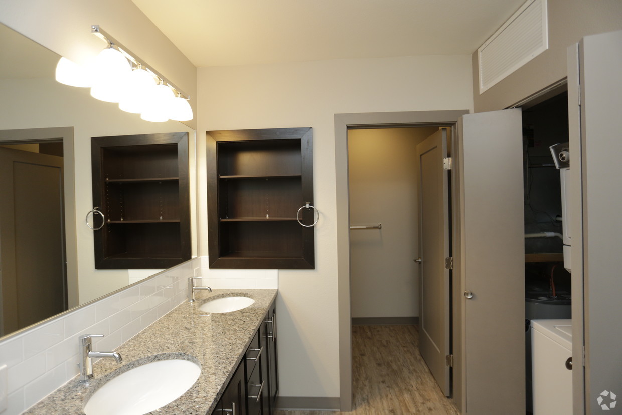 Pinnacle Lofts - Floorplan - 2 Bedroom 1 Bathroom