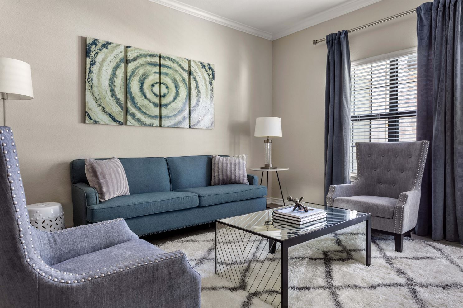 Both New and Renovated Interiors Available at Pinnacle Ridge Apartments