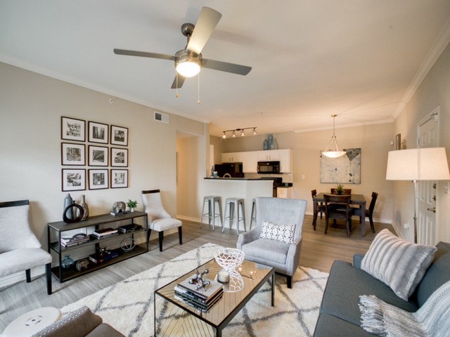 Large Living Room at Pinnacle Ridge Apartments in Dallas, Texas