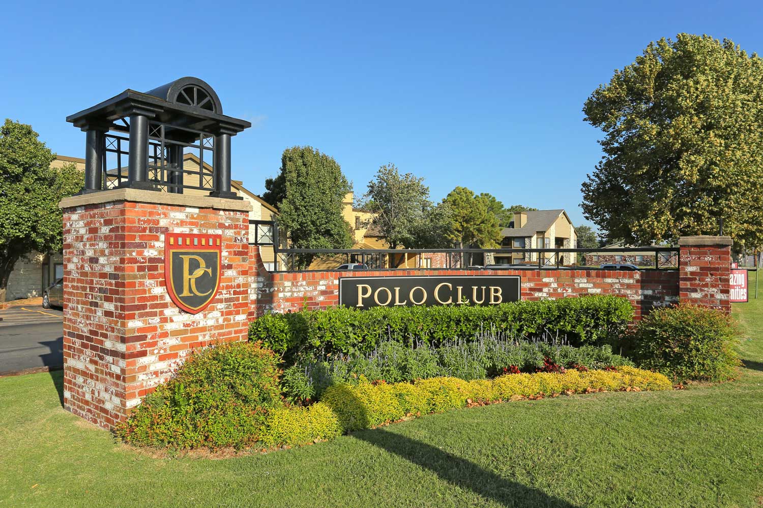 Polo Club Apartments