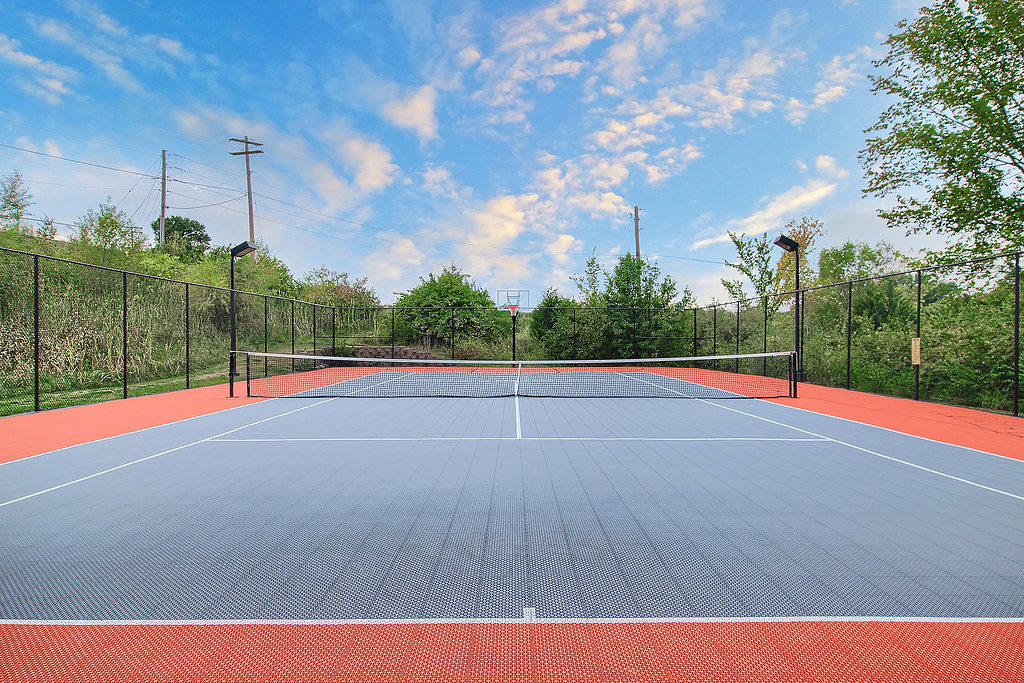 Tennis Court at Polo Downs Apartments in Fenton, MO