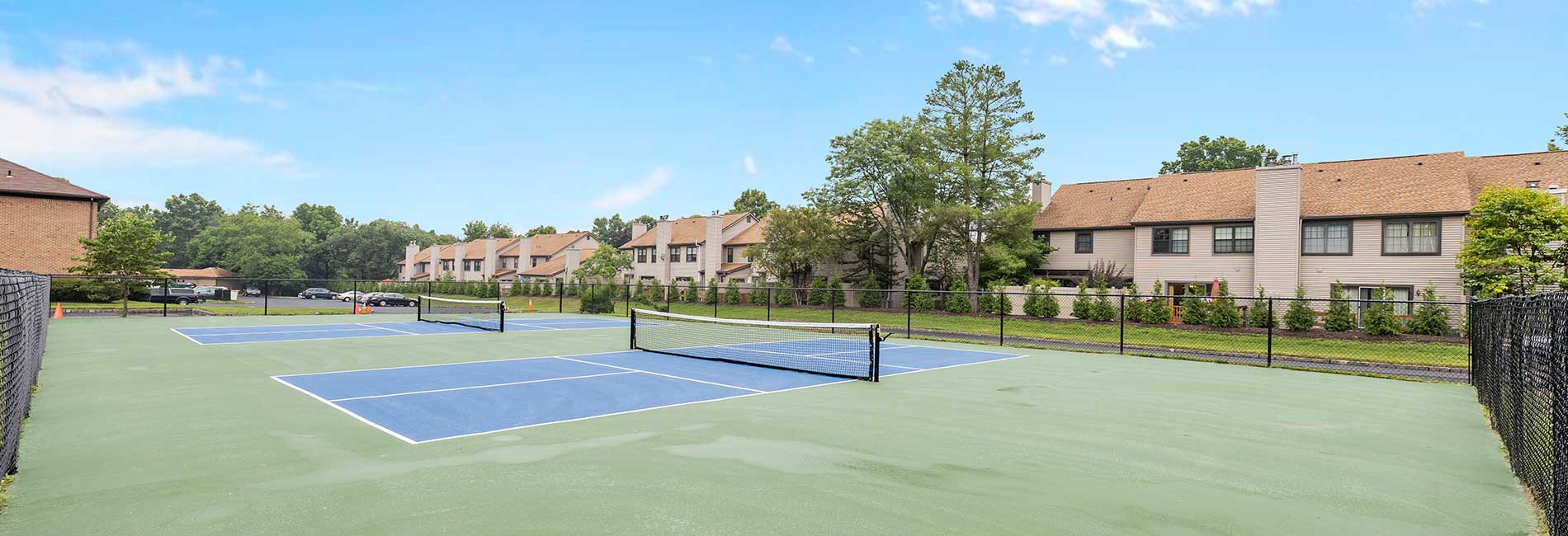 Community Tennis Courts in Princeton Gardens