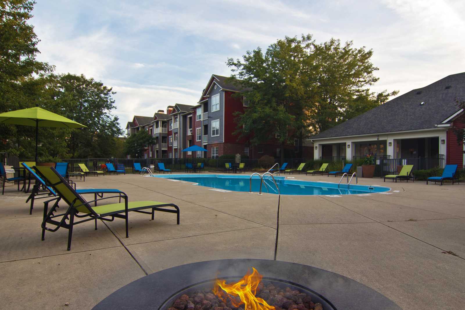  Poolside with Firepit and Sundeck at River Oaks Apartments