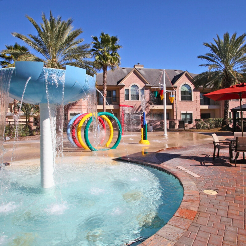 Pool with Splashpad