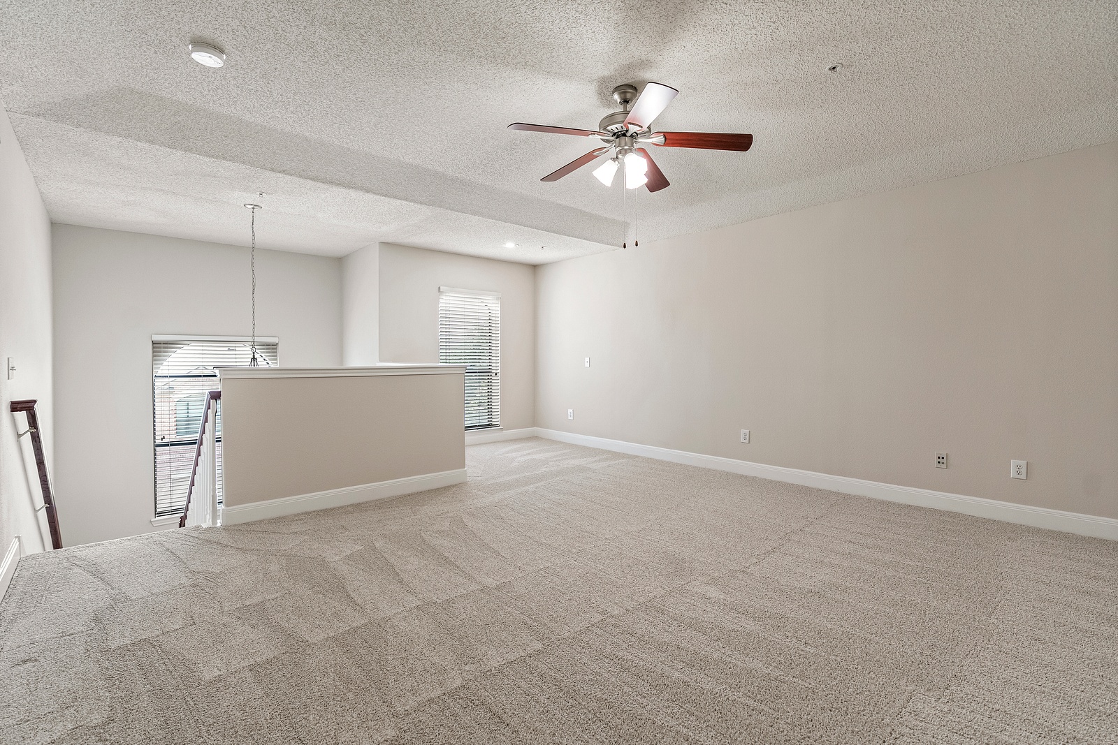 Spacious Loft Area with Vaulted Ceilings