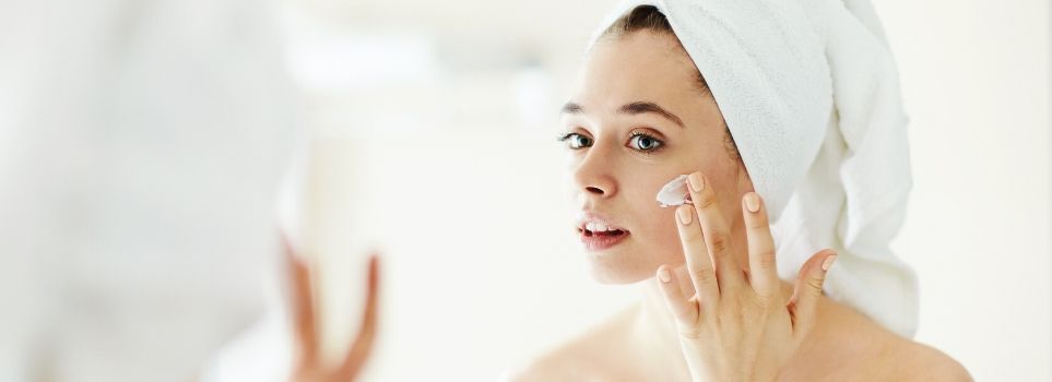 The Best and Worst Skincare Ingredients for Sensitive Skin Cover Photo