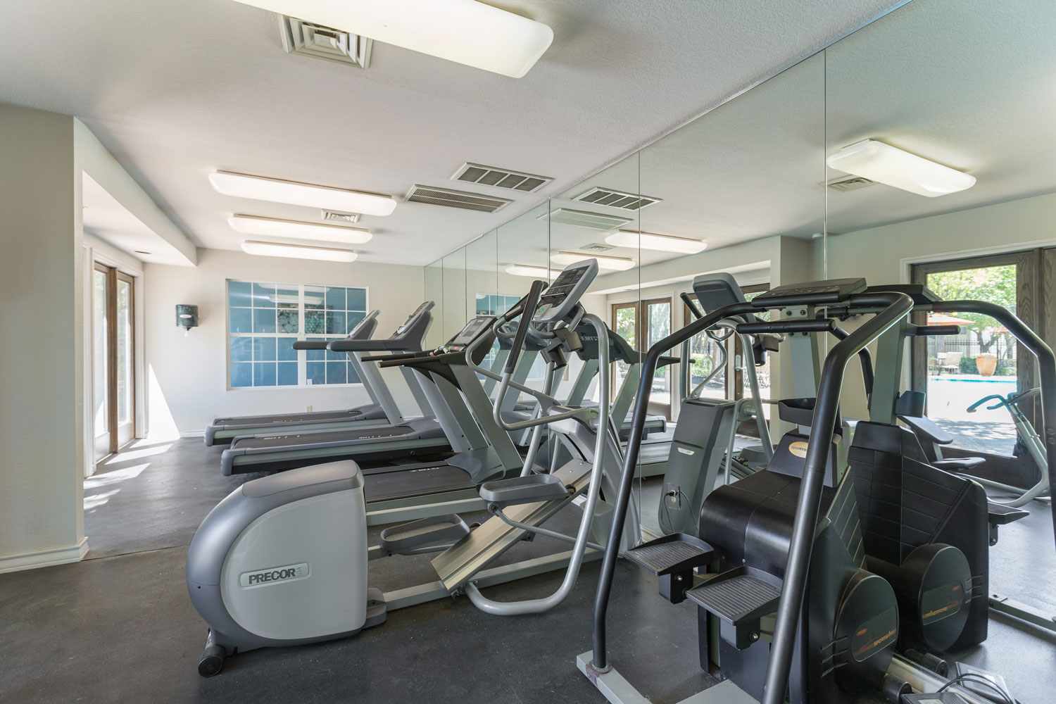 State-Of-The-Art Fitness Center at Sapphire Apartments in San Antonio, TX