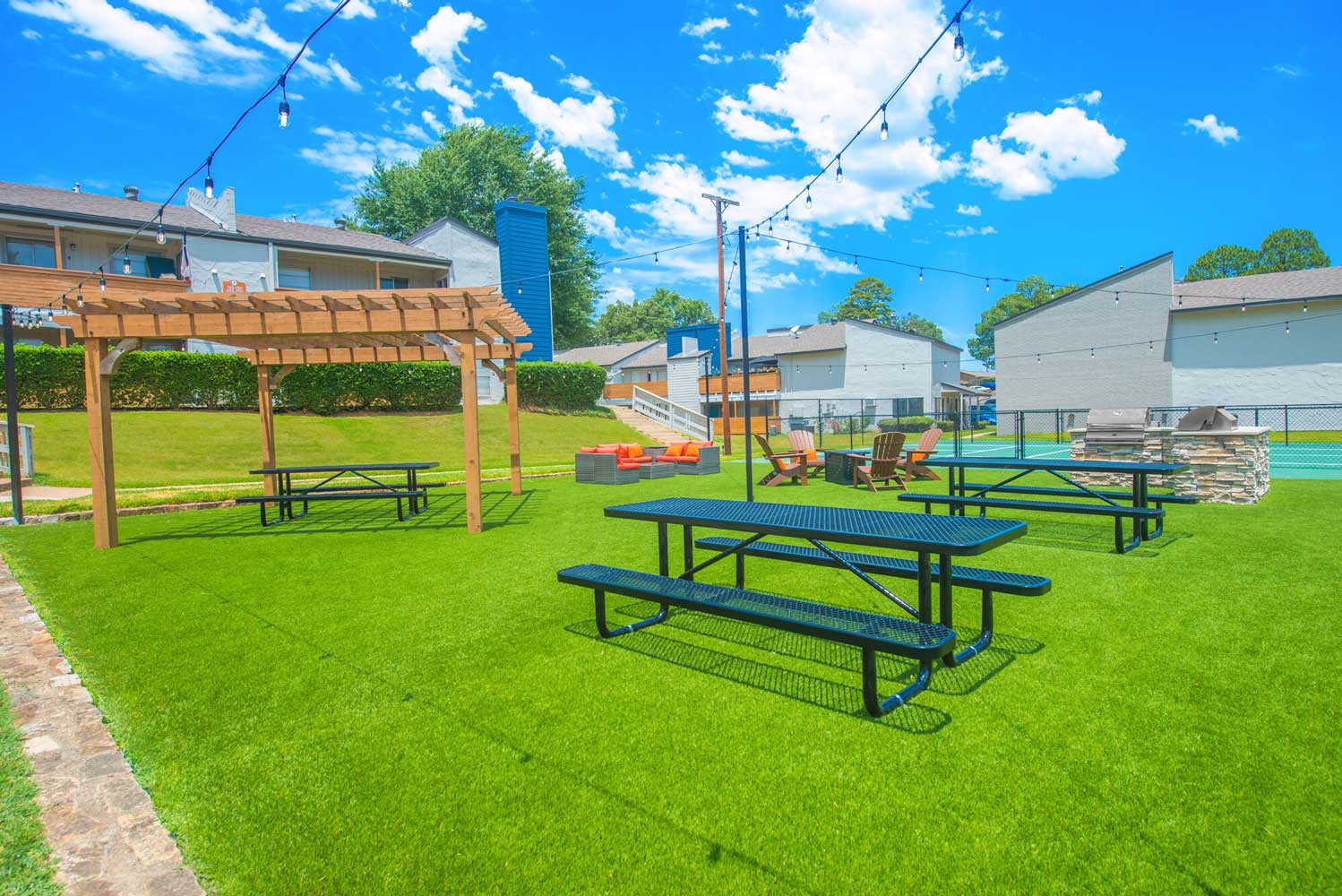 Picnic Area at The Shelby Apartment Homes