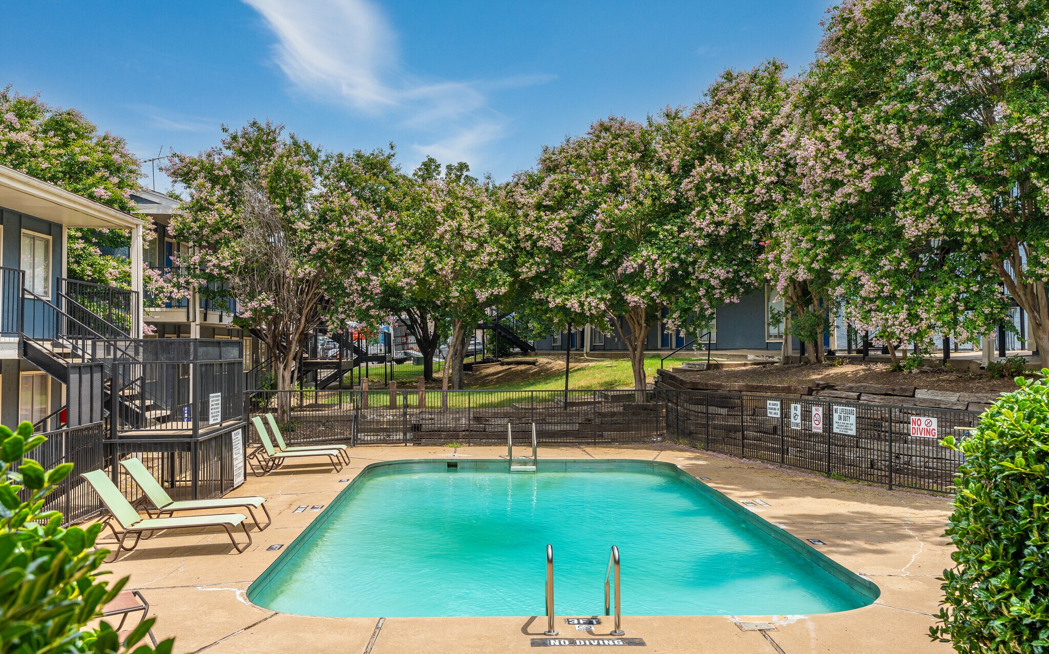 The Villas at Sierra Vista Apartments in DFW