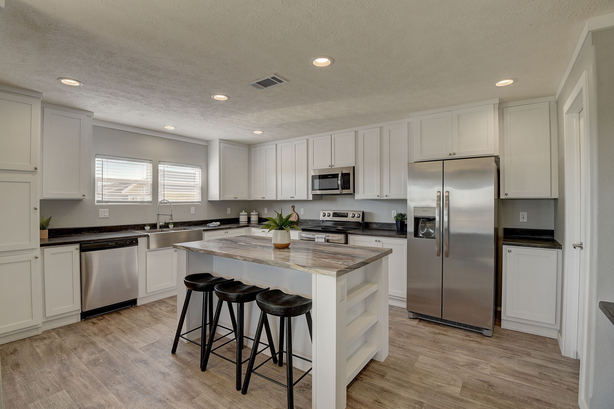 Informative Picture of Charleston - For Sale - $125,995