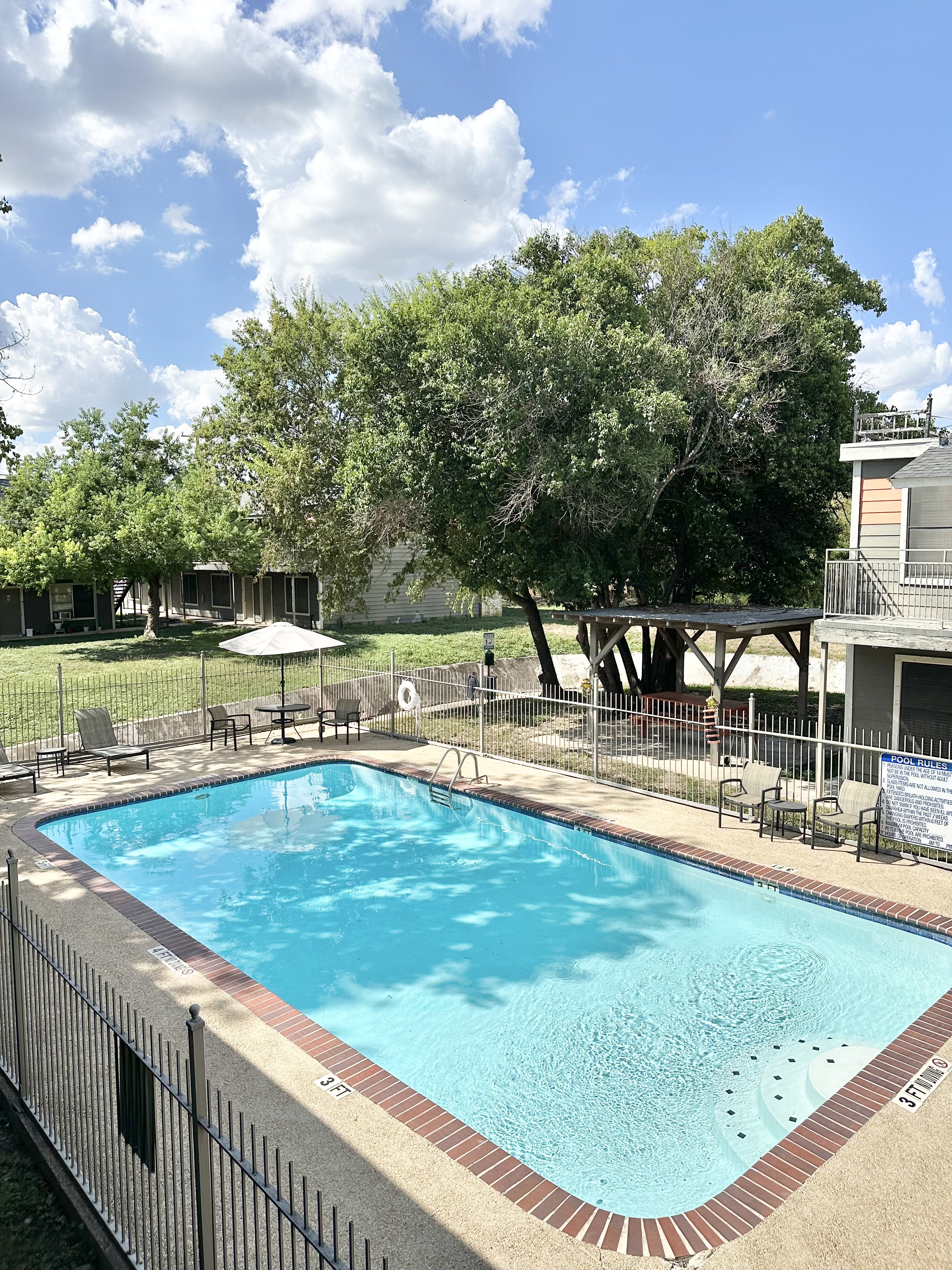 Sungate Apartments