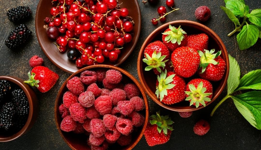 Image for Live Healthy: 10 Superfoods to Add to Your Diet