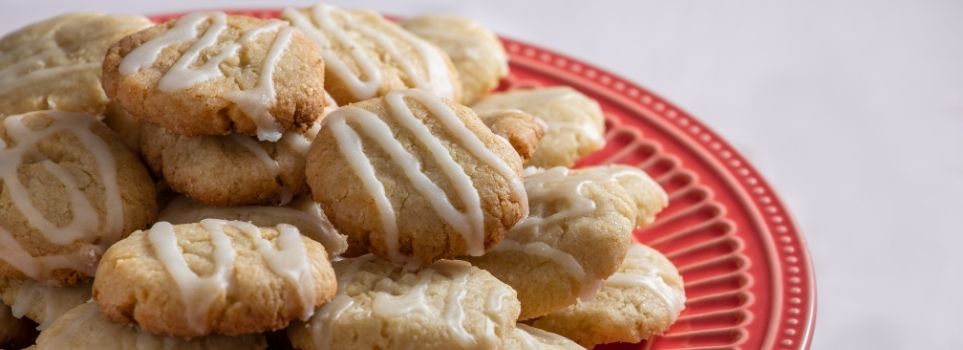 Make Dessert Simple and Delicious with This Recipe for Soft and Chewy Lemon Cookies  Cover Photo