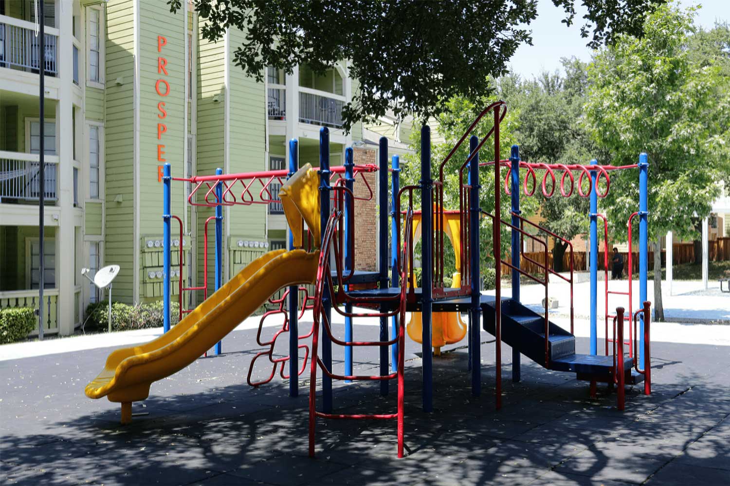 Tides on Leisure Apartments with Children's Playground