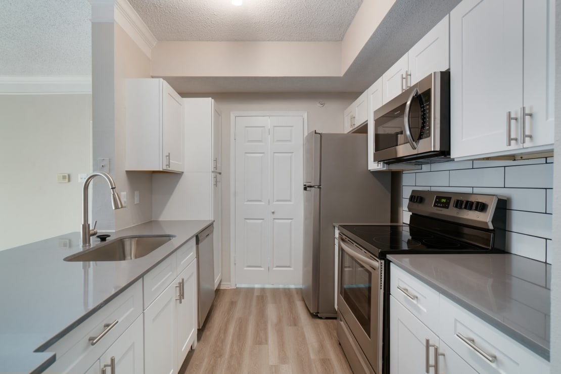 Refrigerator, Stove, & Microwave in Tides at Lewisville