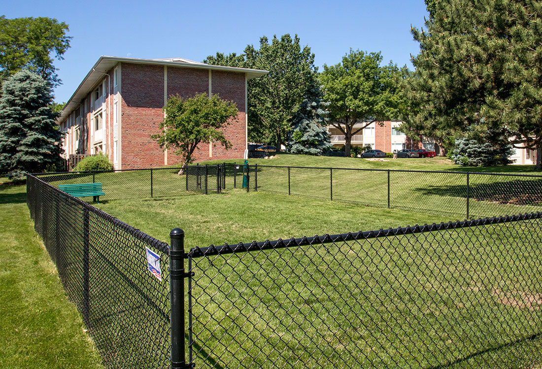 Trenridge Gardens Apartments with Gated Dog Park