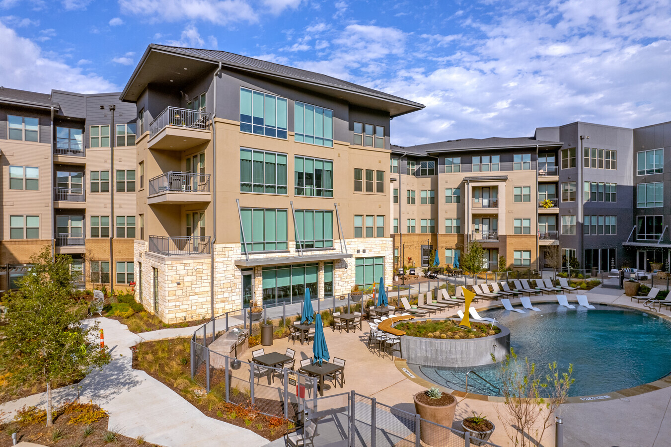 Luxury Apartments for Rent in Arlington, TX
